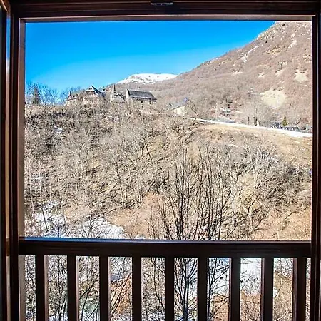 Sno Mont Romies Unhola Hotel Viella (Siero)